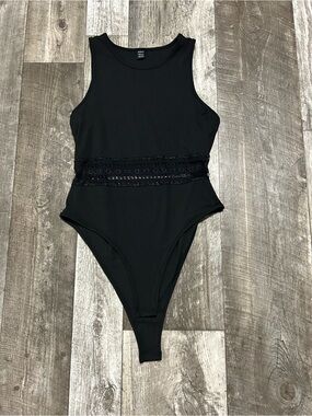 SHEIN Black Lace-Trim Ribbed Bodysuit